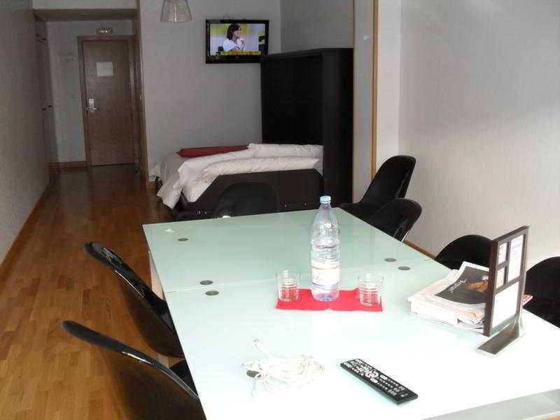 Hotel Ofi La Coruña Esterno foto