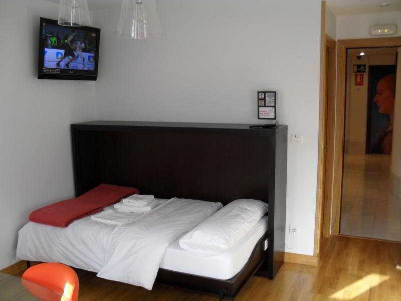 Hotel Ofi La Coruña Esterno foto