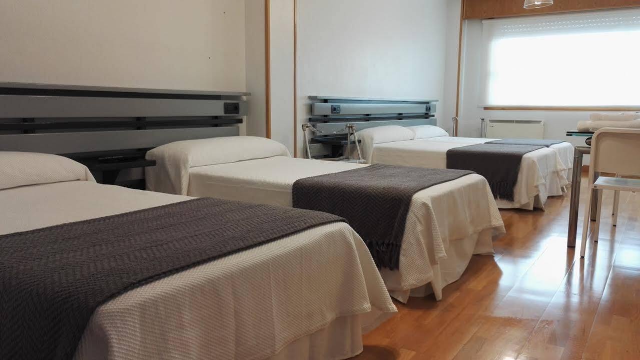 Hotel Ofi La Coruña Esterno foto